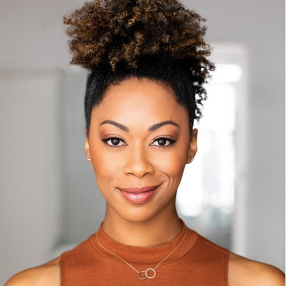 Meet your Posher, Dominique - Picture 1 of 1